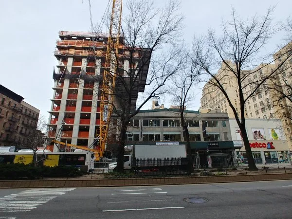 0114211048_HDR.webp