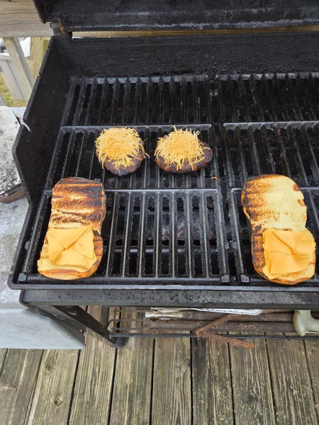 1019grillin2.webp