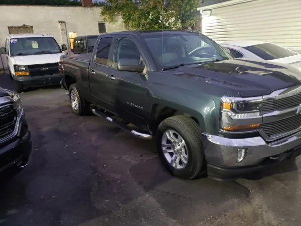 2017silverado.webp