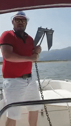 85D6219B-F330-4480-A154-20F10A3D9F79.gif