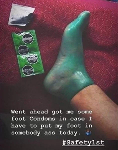 foot-condoms.jpg.870f6c06879dc7542d7aa1bd023b3b1c.webp
