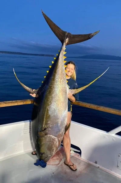 huge yelllowfin.webp