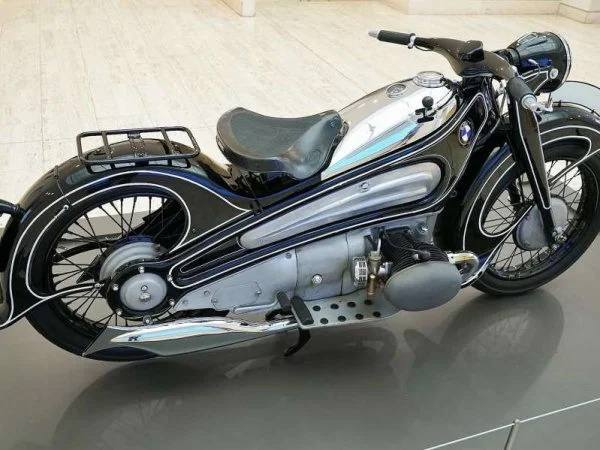 Nostalgia  BMW  1934 R7.jpg