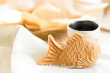 Taiyaki with custard cream 3.webp